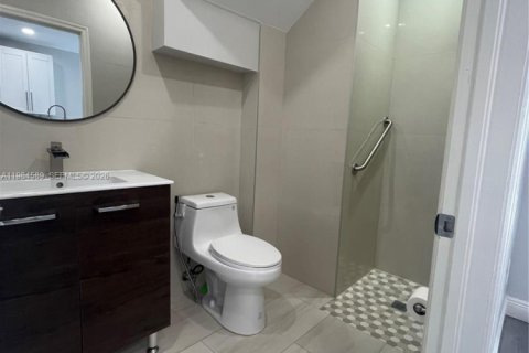 Touwnhouse à vendre à Cutler Bay, Floride: 4 chambres, 159.05 m2 № 2044861 - photo 4