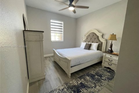 Touwnhouse à vendre à Cutler Bay, Floride: 4 chambres, 159.05 m2 № 2044861 - photo 15