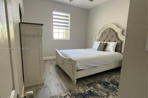 Touwnhouse à vendre à Cutler Bay, Floride: 4 chambres, 159.05 m2 № 2044861 - photo 14