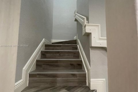 Touwnhouse à vendre à Cutler Bay, Floride: 4 chambres, 159.05 m2 № 2044861 - photo 10