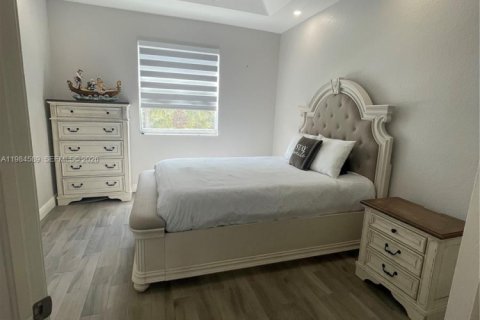 Touwnhouse à vendre à Cutler Bay, Floride: 4 chambres, 159.05 m2 № 2044861 - photo 23