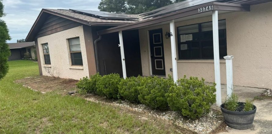 Villa ou maison à Zephyrhills, Floride 3 chambres, 145.86 m2 № 2304701