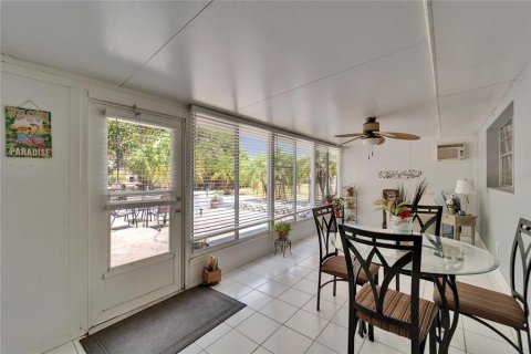 House in Sun City Center, Florida 3 bedrooms, 139.73 sq.m. № 1762088 - photo 30