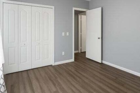 Casa en venta en Port St. Lucie, Florida, 3 dormitorios, 177.72 m2 № 2295673 - foto 3