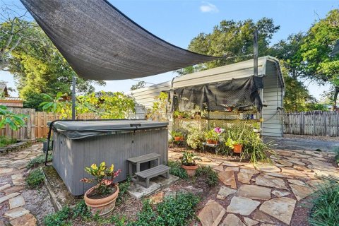 Villa ou maison à vendre à Tampa, Floride: 3 chambres, 135.27 m2 № 2434493 - photo 24