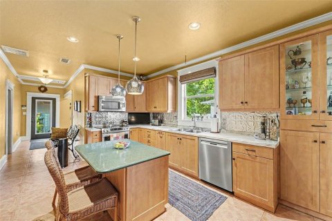 Villa ou maison à vendre à Tampa, Floride: 3 chambres, 135.27 m2 № 2434493 - photo 9