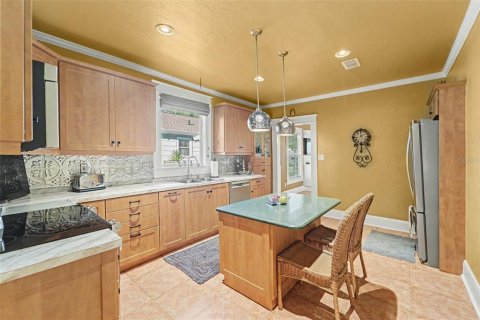Villa ou maison à vendre à Tampa, Floride: 3 chambres, 135.27 m2 № 2434493 - photo 10