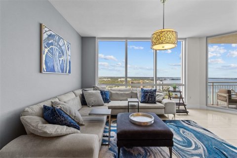 Copropriété à louer à Clearwater, Floride: 2 chambres, 163.97 m2 № 2095659 - photo 4