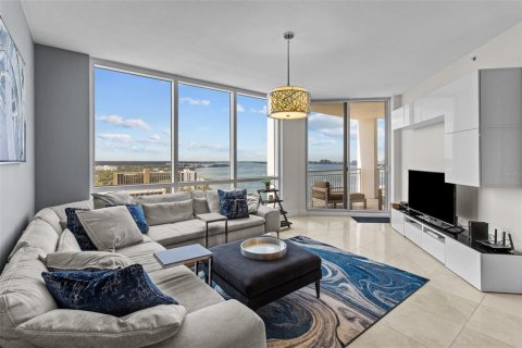 Copropriété à louer à Clearwater, Floride: 2 chambres, 163.97 m2 № 2095659 - photo 2
