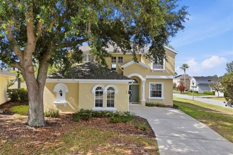 House in Davenport, Florida 5 bedrooms, 231.05 sq.m. № 2236013