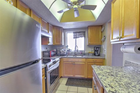 Condo in Bradenton, Florida, 2 bedrooms  № 1114796 - photo 10