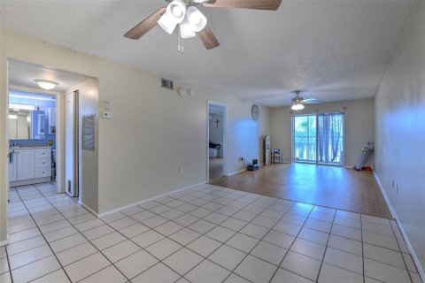 Condo in Bradenton, Florida, 2 bedrooms  № 1114796 - photo 17