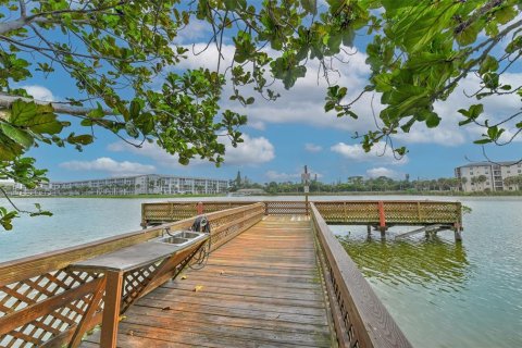 Condo in Bradenton, Florida, 2 bedrooms  № 1114796 - photo 7