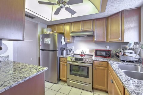 Condo in Bradenton, Florida, 2 bedrooms  № 1114796 - photo 5