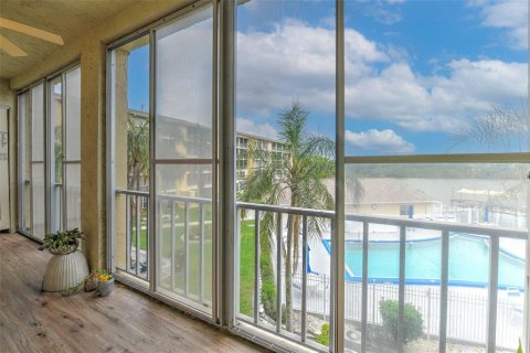 Condo in Bradenton, Florida, 2 bedrooms  № 1114796 - photo 23