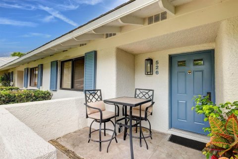 Townhouse in Palm Beach Gardens, Florida 2 bedrooms, 105.44 sq.m. № 2184599 - photo 3