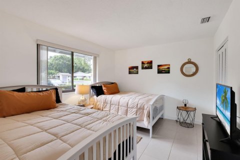 Townhouse in Palm Beach Gardens, Florida 2 bedrooms, 105.44 sq.m. № 2184599 - photo 19