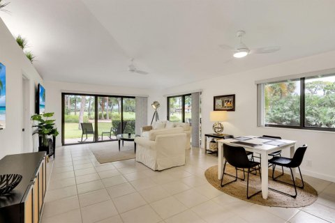 Townhouse in Palm Beach Gardens, Florida 2 bedrooms, 105.44 sq.m. № 2184599 - photo 5