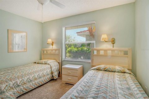 Condo in Sarasota, Florida, 2 bedrooms  № 1425862 - photo 17
