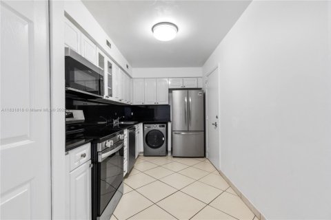 Купить кондоминиум в Майами-Бич, Флорида 1 спальня, 84.54м2, № 1983287 - фото 13