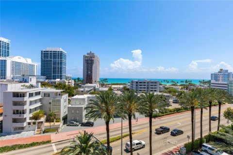 Купить кондоминиум в Майами-Бич, Флорида 1 спальня, 84.54м2, № 1983287 - фото 28