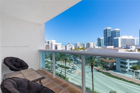 Купить кондоминиум в Майами-Бич, Флорида 1 спальня, 84.54м2, № 1983287 - фото 24