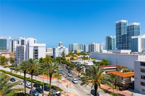 Купить кондоминиум в Майами-Бич, Флорида 1 спальня, 84.54м2, № 1983287 - фото 27