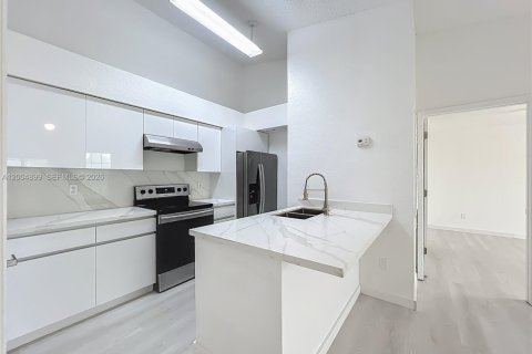 Condo in Orlando, Florida, 2 bedrooms  № 2068973 - photo 7