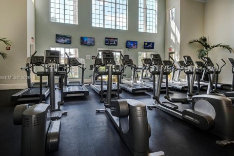 Condo in Orlando, Florida, 2 bedrooms  № 2068973 - photo 28