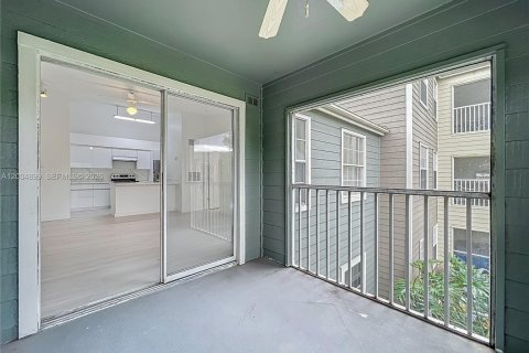 Condo in Orlando, Florida, 2 bedrooms  № 2068973 - photo 21