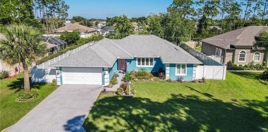 Villa ou maison à Palm Coast, Floride 3 chambres, 145.76 m2 № 2419206