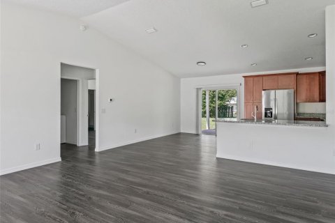 House in Belleview, Florida 3 bedrooms, 121.7 sq.m. № 1873295 - photo 4