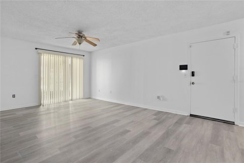 Condo in Altamonte Springs, Florida, 3 bedrooms  № 1626546 - photo 5