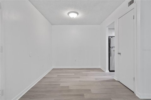 Condo in Altamonte Springs, Florida, 3 bedrooms  № 1626546 - photo 7