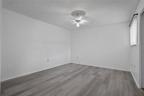 Condo in Altamonte Springs, Florida, 3 bedrooms  № 1626546 - photo 13