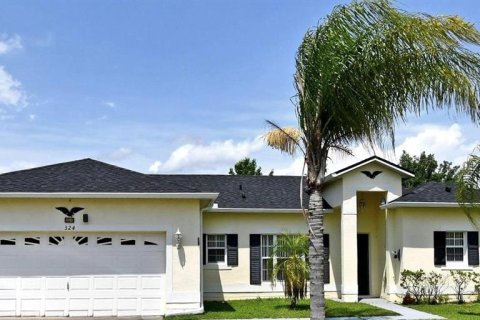 Casa en alquiler en Kissimmee, Florida, 4 dormitorios, 160.81 m2 № 1893649 - foto 1
