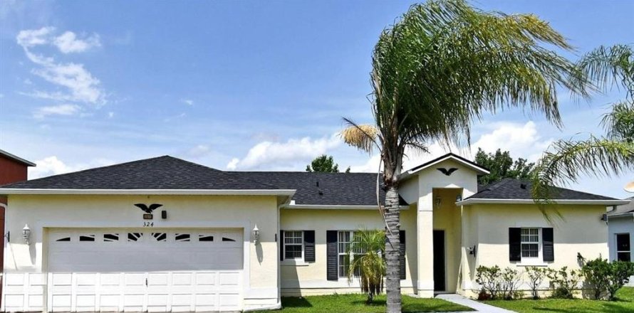 Casa en Kissimmee, Florida 4 dormitorios, 160.81 m2 № 1893649