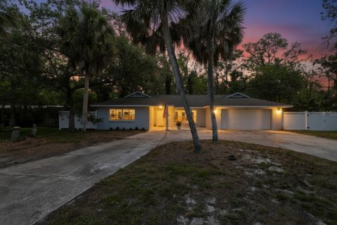 House in Spring Hill, Florida 3 bedrooms, 149.39 sq.m. № 2151866 - photo 6