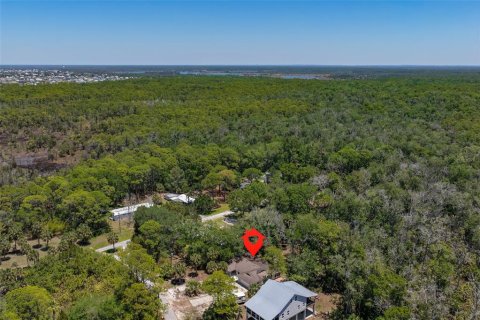 House in Spring Hill, Florida 3 bedrooms, 149.39 sq.m. № 2151866 - photo 5