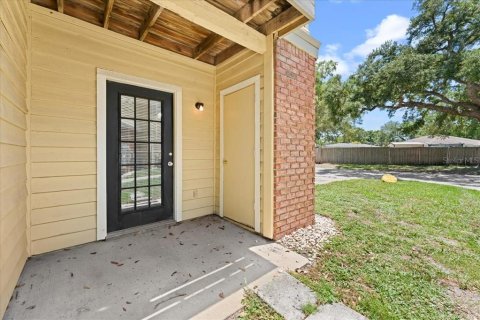 Condominio en venta en Tampa, Florida, 1 dormitorio, 53.98 m2 № 2199021 - foto 20