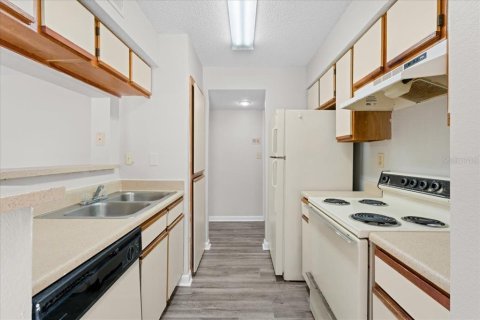 Condominio en venta en Tampa, Florida, 1 dormitorio, 53.98 m2 № 2199021 - foto 6