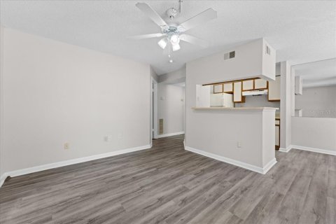 Condominio en venta en Tampa, Florida, 1 dormitorio, 53.98 m2 № 2199021 - foto 3