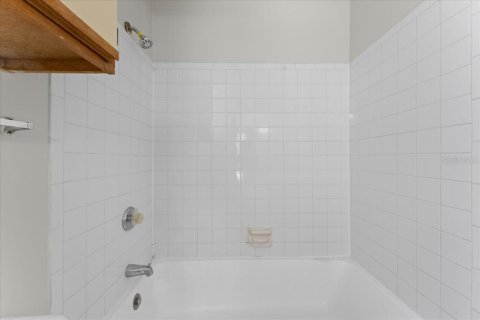 Condominio en venta en Tampa, Florida, 1 dormitorio, 53.98 m2 № 2199021 - foto 17