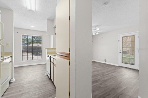 Condominio en venta en Tampa, Florida, 1 dormitorio, 53.98 m2 № 2199021 - foto 4