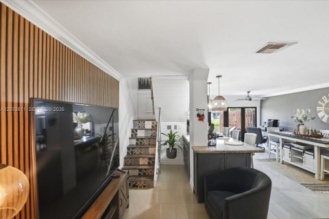 Adosado en alquiler en Miami, Florida, 2 dormitorios, 111.95 m2 № 2078060 - foto 26