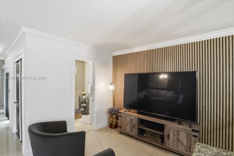 Adosado en alquiler en Miami, Florida, 2 dormitorios, 111.95 m2 № 2078060 - foto 14