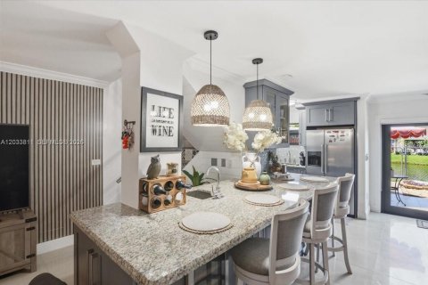 Adosado en alquiler en Miami, Florida, 2 dormitorios, 111.95 m2 № 2078060 - foto 16