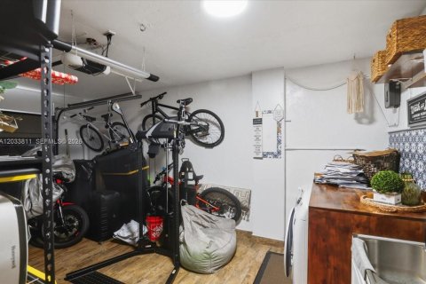 Adosado en alquiler en Miami, Florida, 2 dormitorios, 111.95 m2 № 2078060 - foto 6