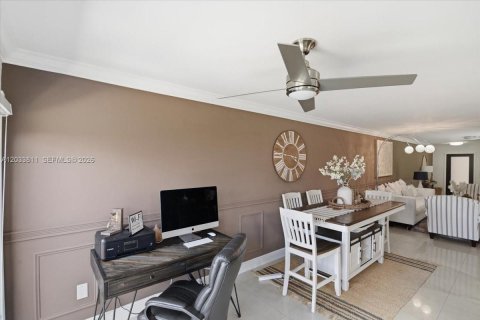 Adosado en alquiler en Miami, Florida, 2 dormitorios, 111.95 m2 № 2078060 - foto 22