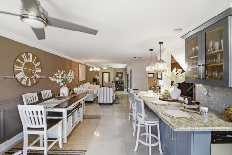 Adosado en alquiler en Miami, Florida, 2 dormitorios, 111.95 m2 № 2078060 - foto 21